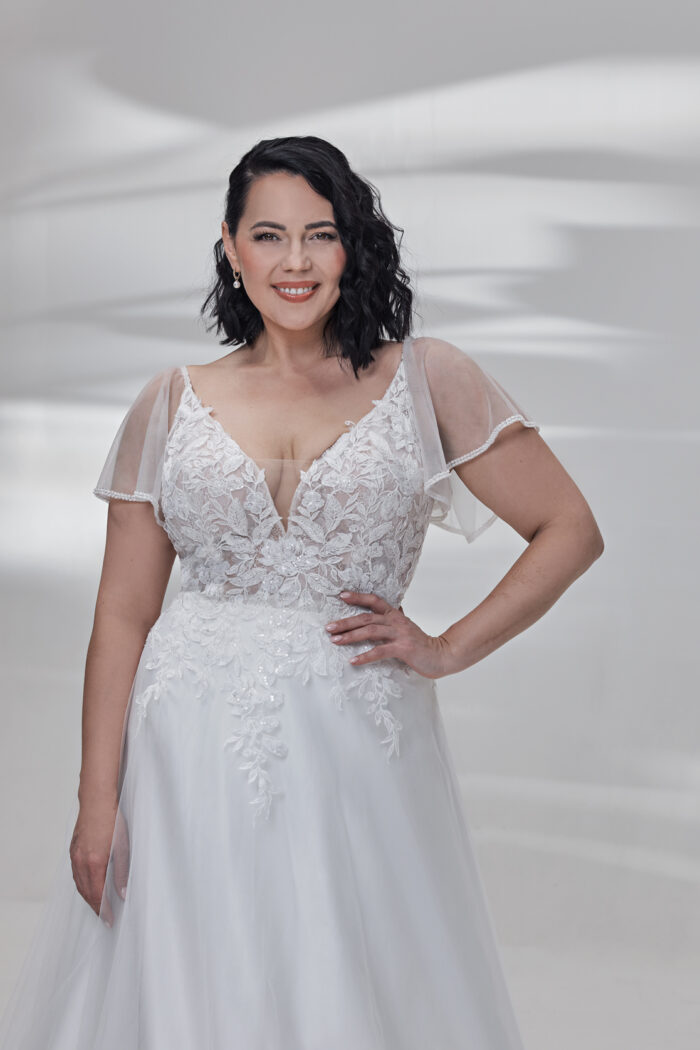 Molly Monroe by Lohrengel Kollektion 2025 Curvy Brautkleid LB506 2 Plus Size Brautkleid